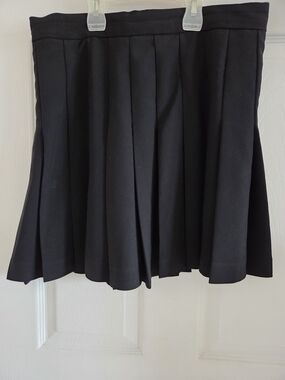 Babaton Black Pleated Skater Skirt